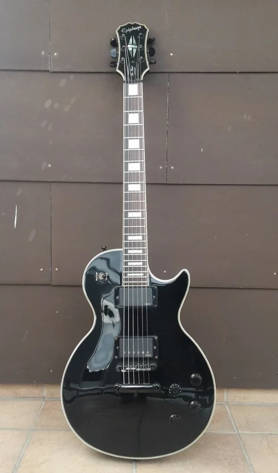 Epiphone Les Paul Custom Midnight 001_K.jpg