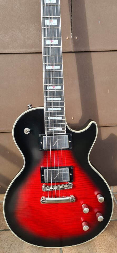 Epiphone Les Paul Prophecy 02_K.jpg