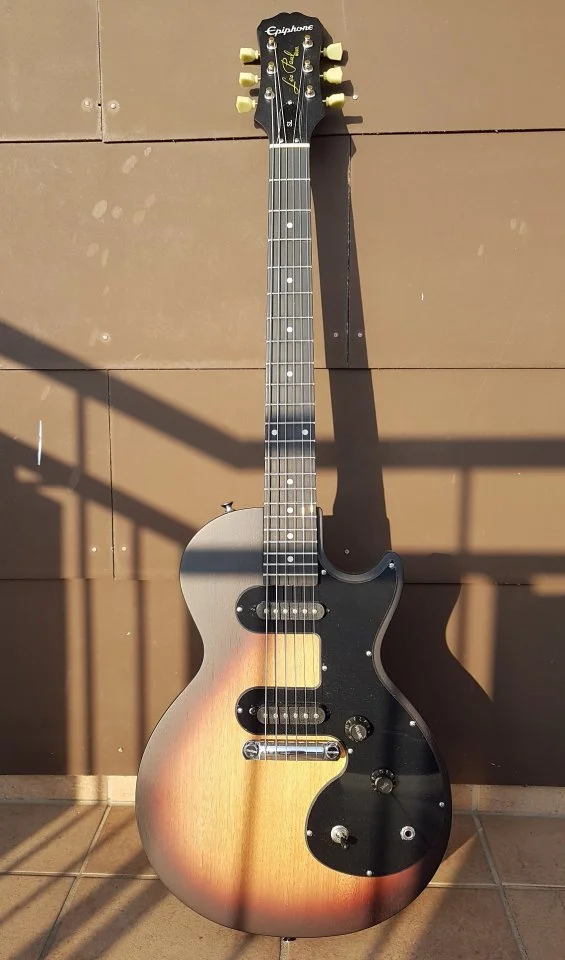 Epiphone Les Paul SL 01_K.jpg
