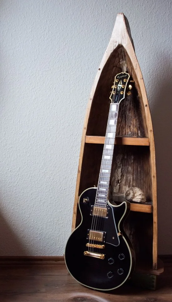 Epiphone-LP-Custom-1.jpg