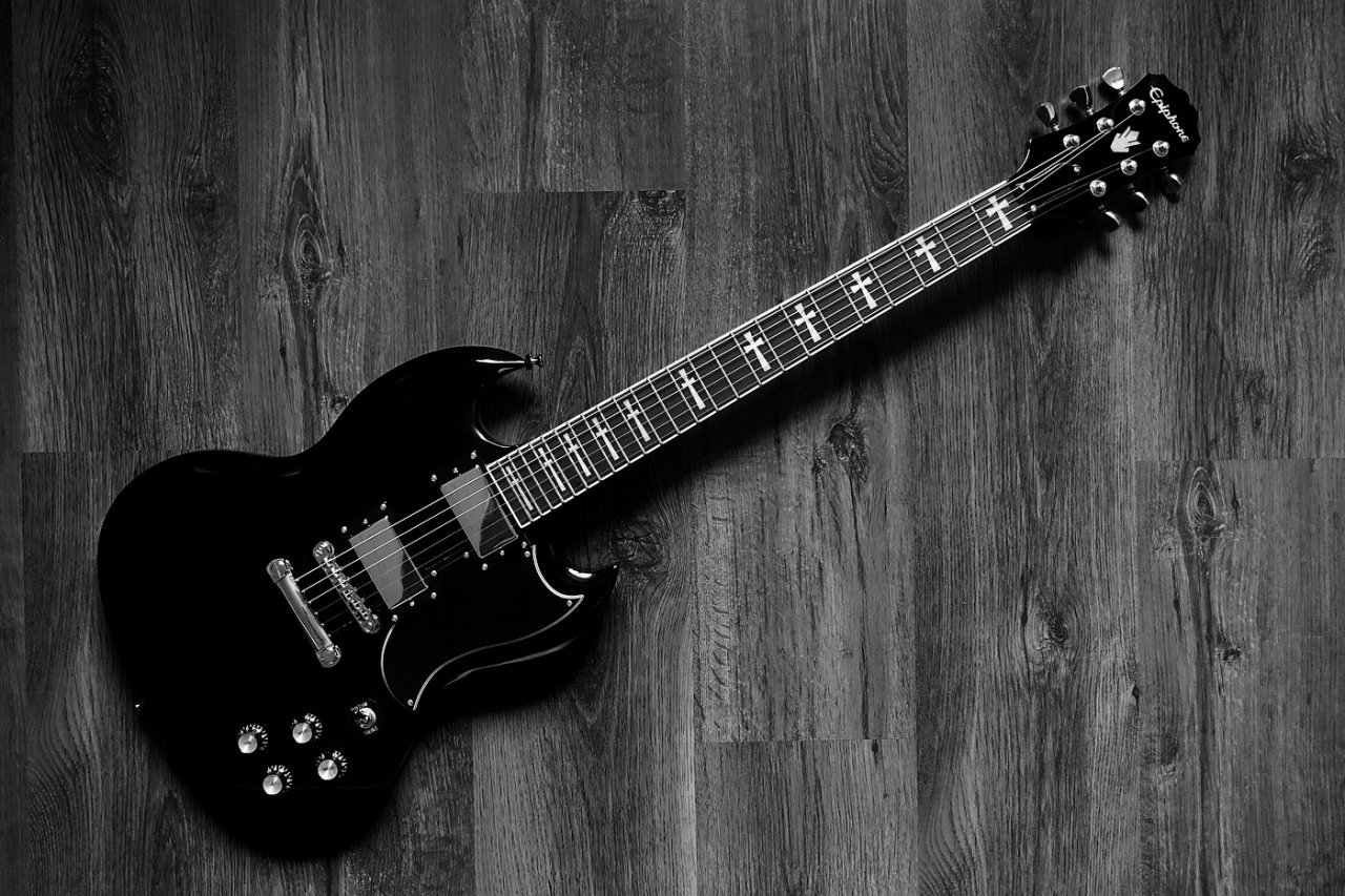 Epiphone-SG-Iommi-sw.jpg