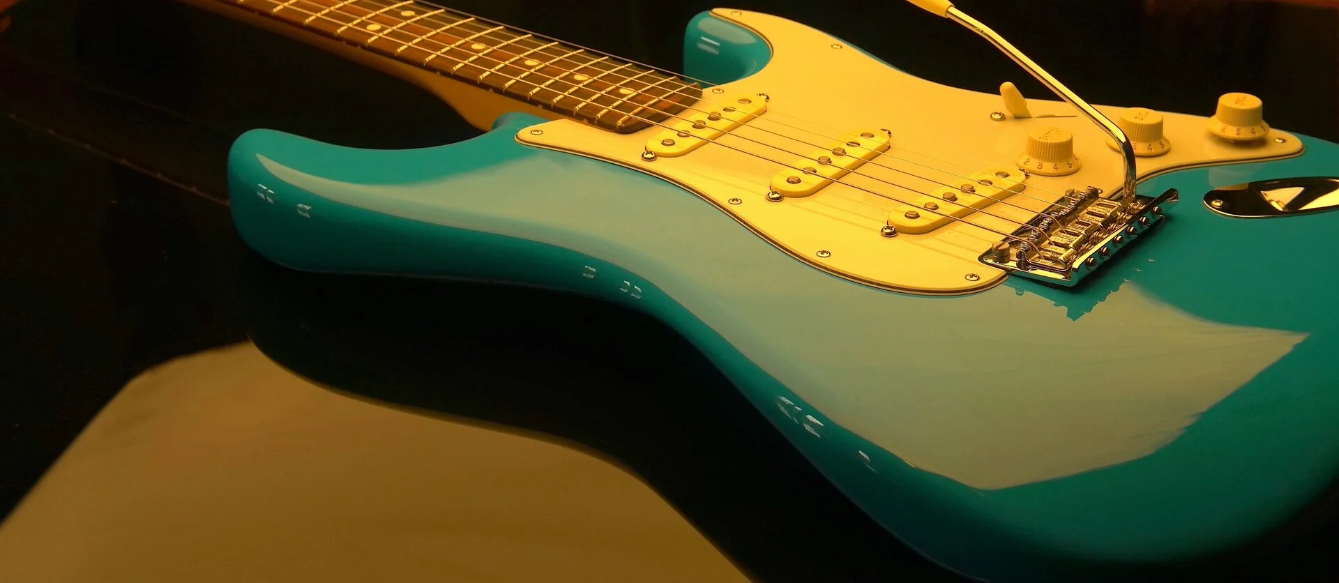 F Strat AM Pro II.webp