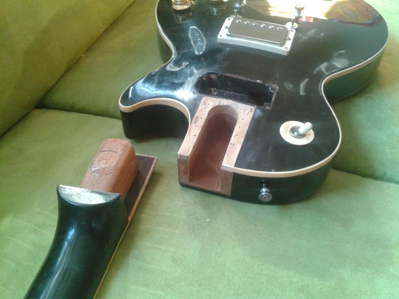 224849d1340397253-gibson-les-paul-neuer-hals-als-custom-order-bergfels-2012-06-18-18-04-34.jpg
