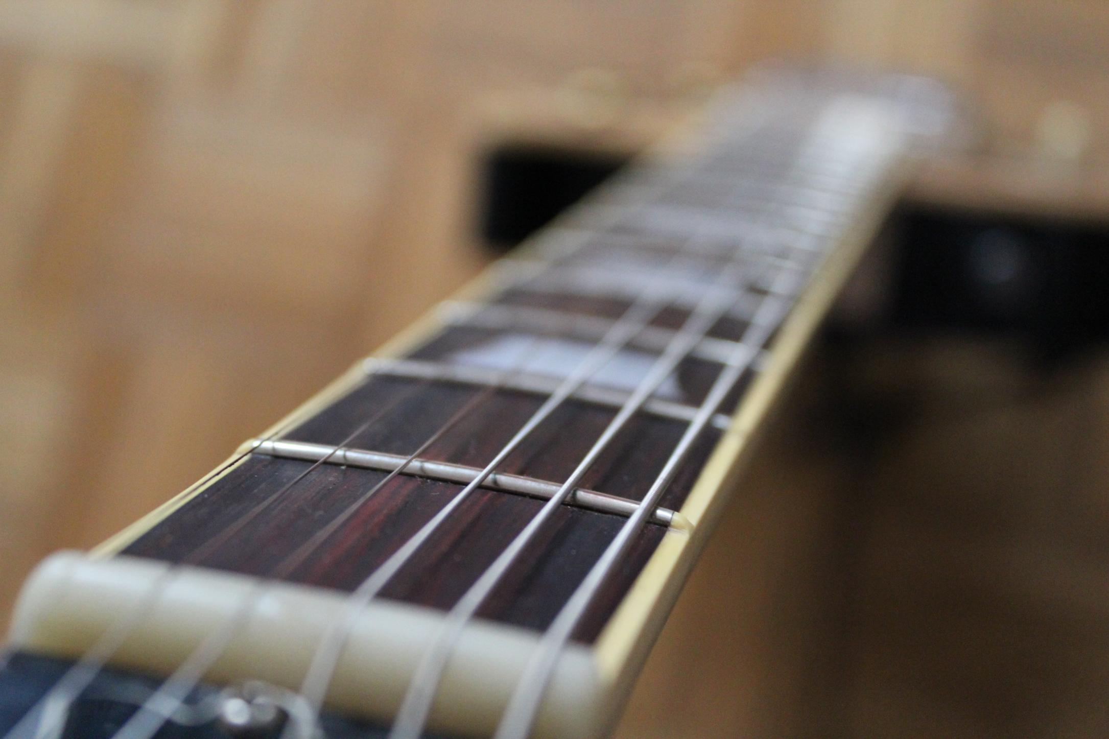 255353d1357495704-gibson-les-paul-neuer-hals-als-custom-order-bergfels-img_0992.jpg