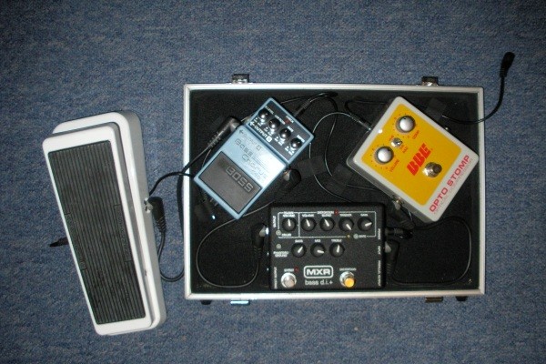 210241d1331498573-eure-effektboards-bass-pedalboard_v667.jpg