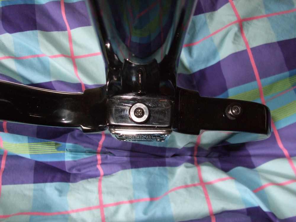 53461d1180430261-bass-epiphone-thunderbird-iv-gurtpin.jpg