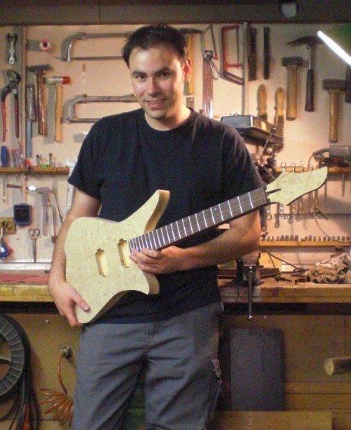 159277d1282079070-projekt-des-dude-s-erster-gitarrenbau-die-liigii-gl-06-06-hochzeit6.jpg