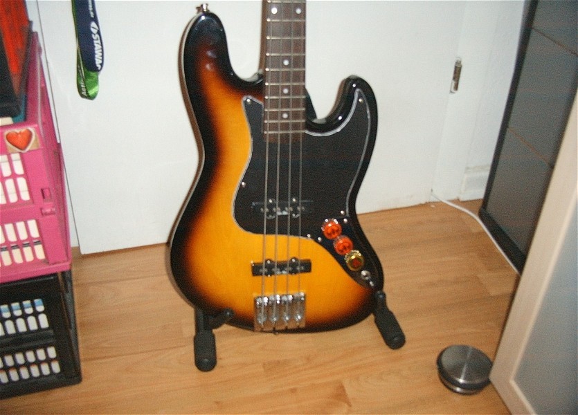 38397d1160931794-hilfe-beim-umbaun-vom-bass-01010029.jpg
