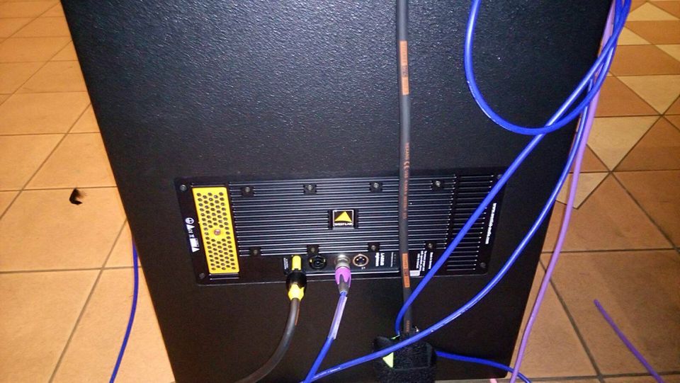 f52ad0c1-ee8a-43ec-90c5-daf3eab00731.jpg