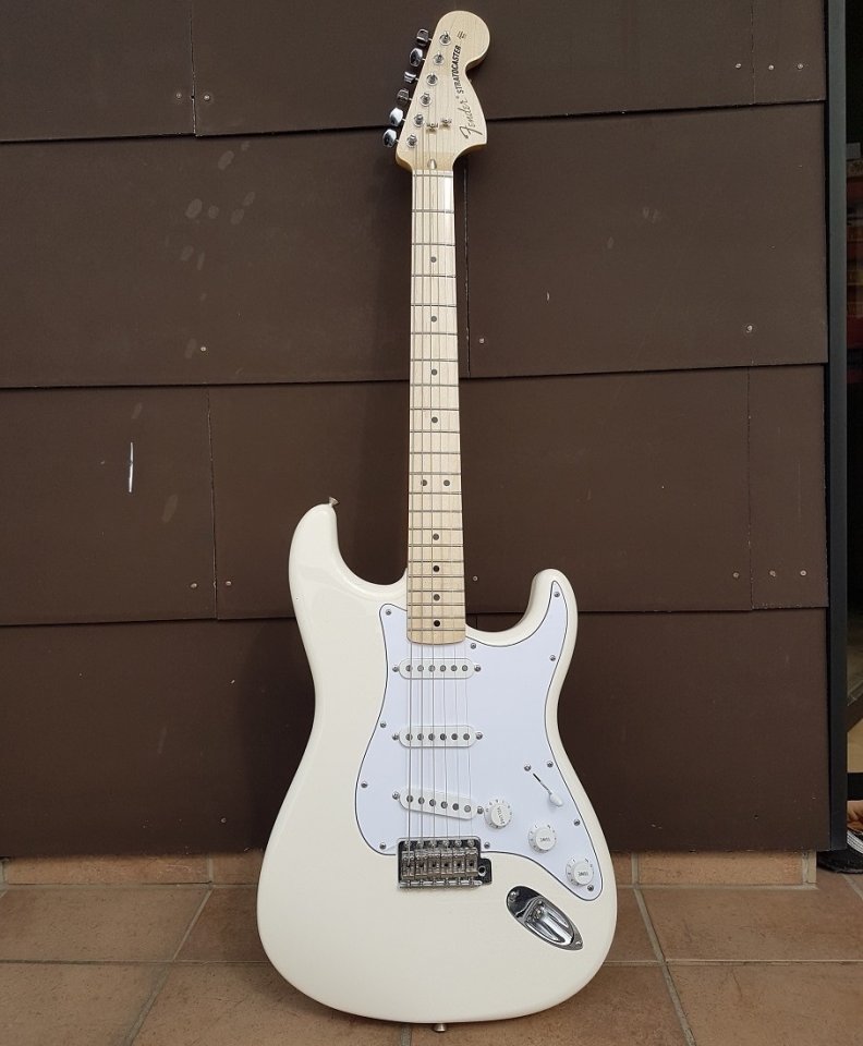 Fender 70s Stratocaster 001_K_Test.jpg