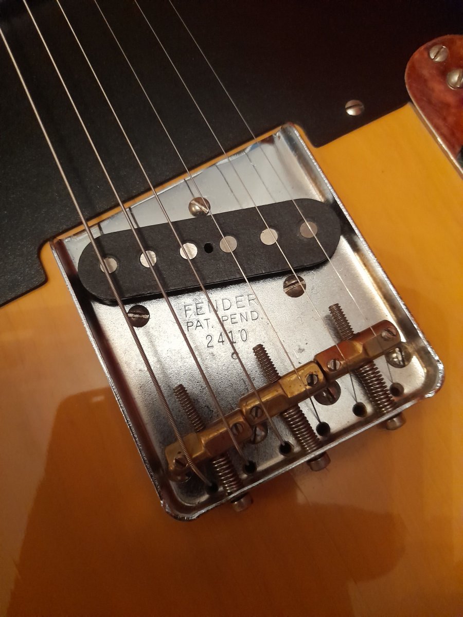 Fender AV 52 Tele Bridge.jpg