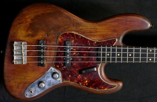 Fender Bass Natural.jpg