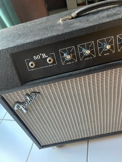 Fender Bassverstärker_2.jpg
