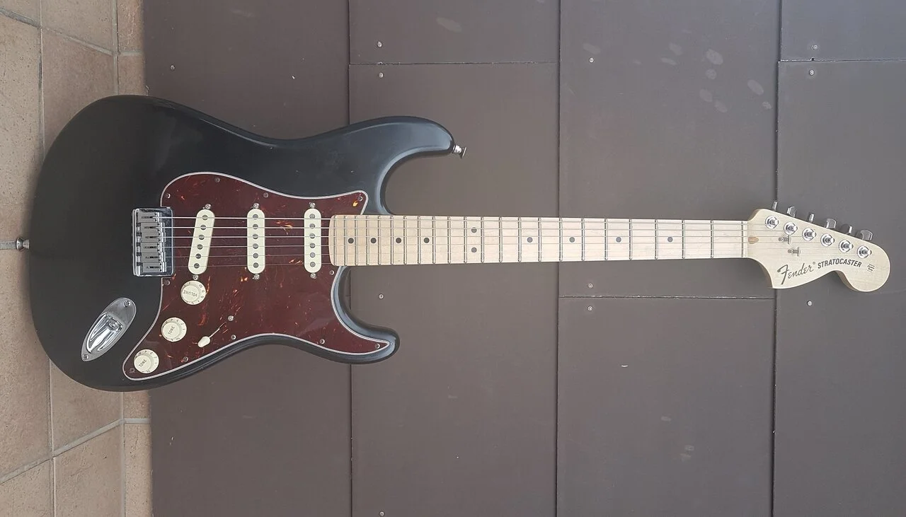 Fender Billy Corgan Stratocaster 01_K_Lackabplatzer.webp