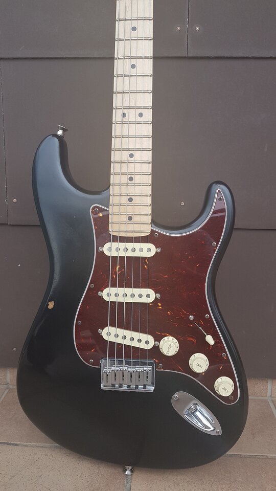 Fender Billy Corgan Stratocaster 03.jpg