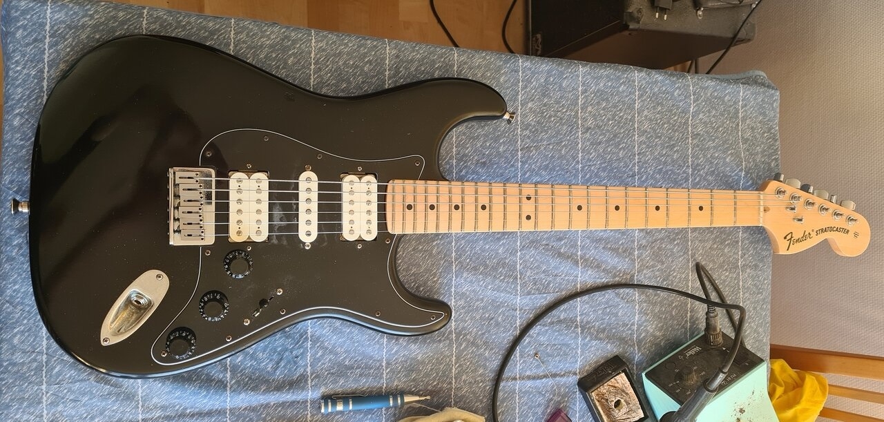 Fender Billy Corgan Stratocaster 04.jpg