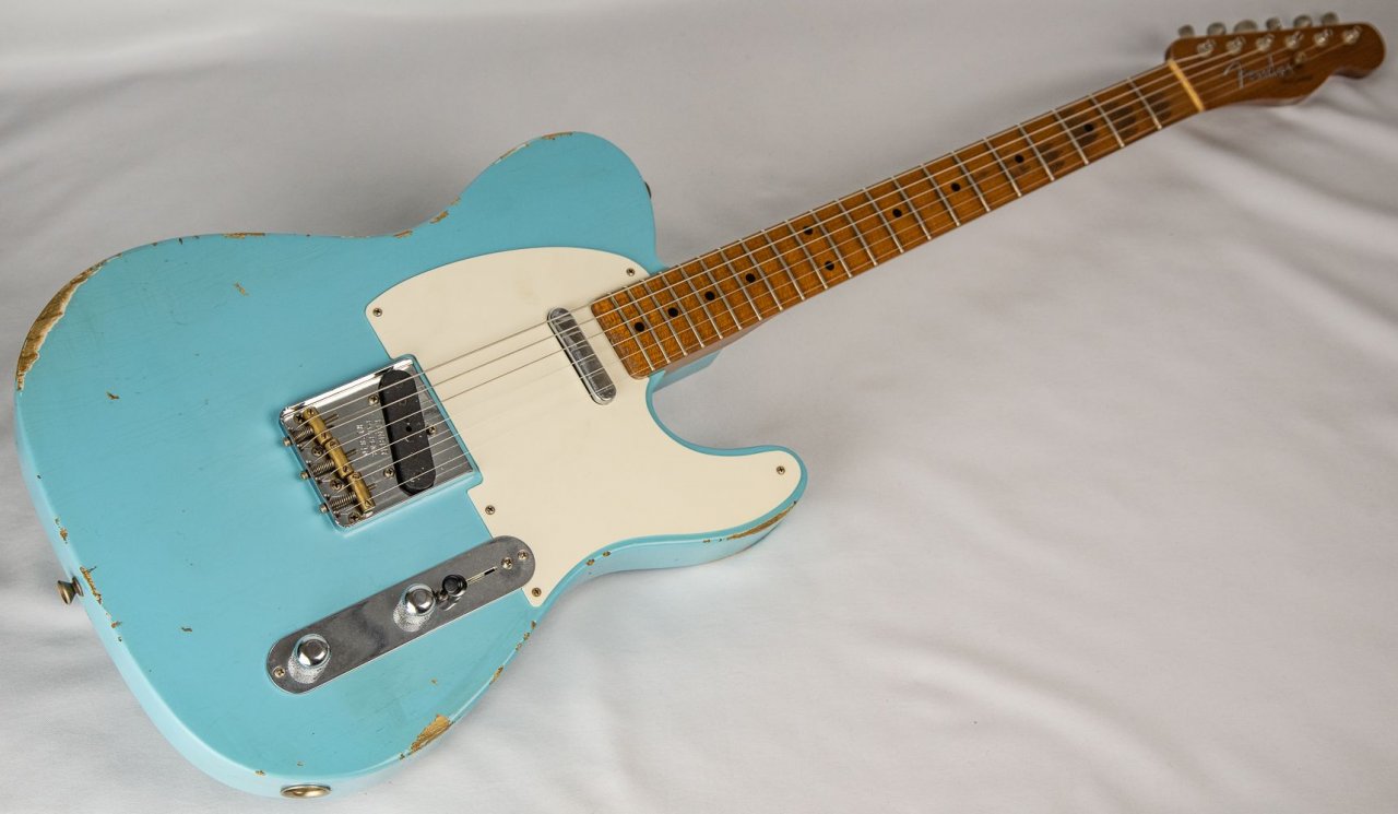 fender-custom-shop-52-relic-telecaster-daphne-blue-roasted-neck-[2]-23487-p.jpg