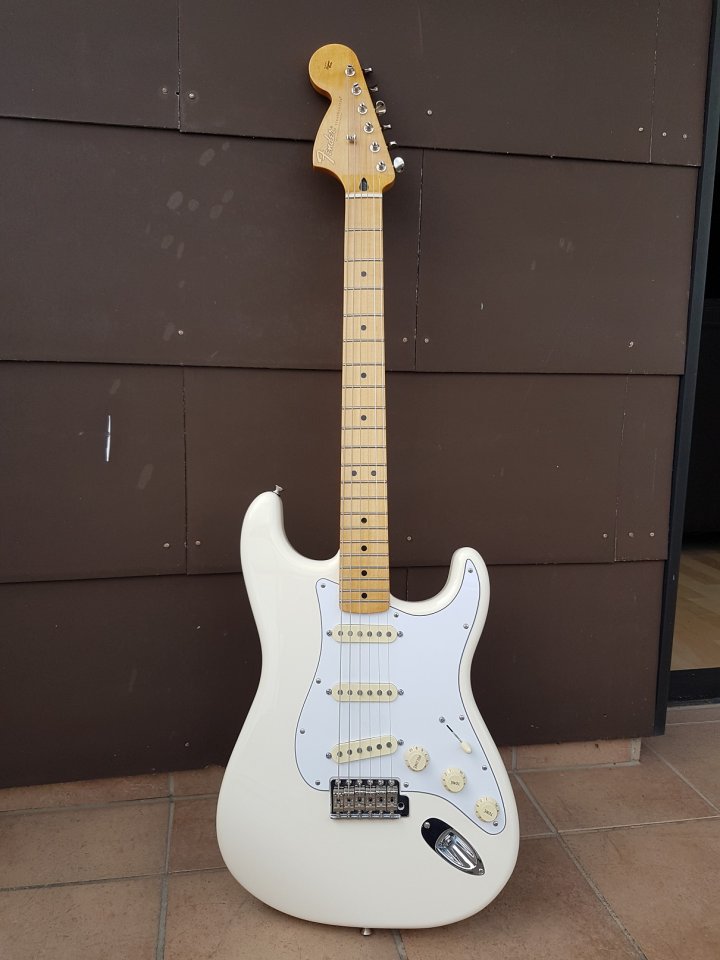 Fender Hendrix Strat 010_K.jpg