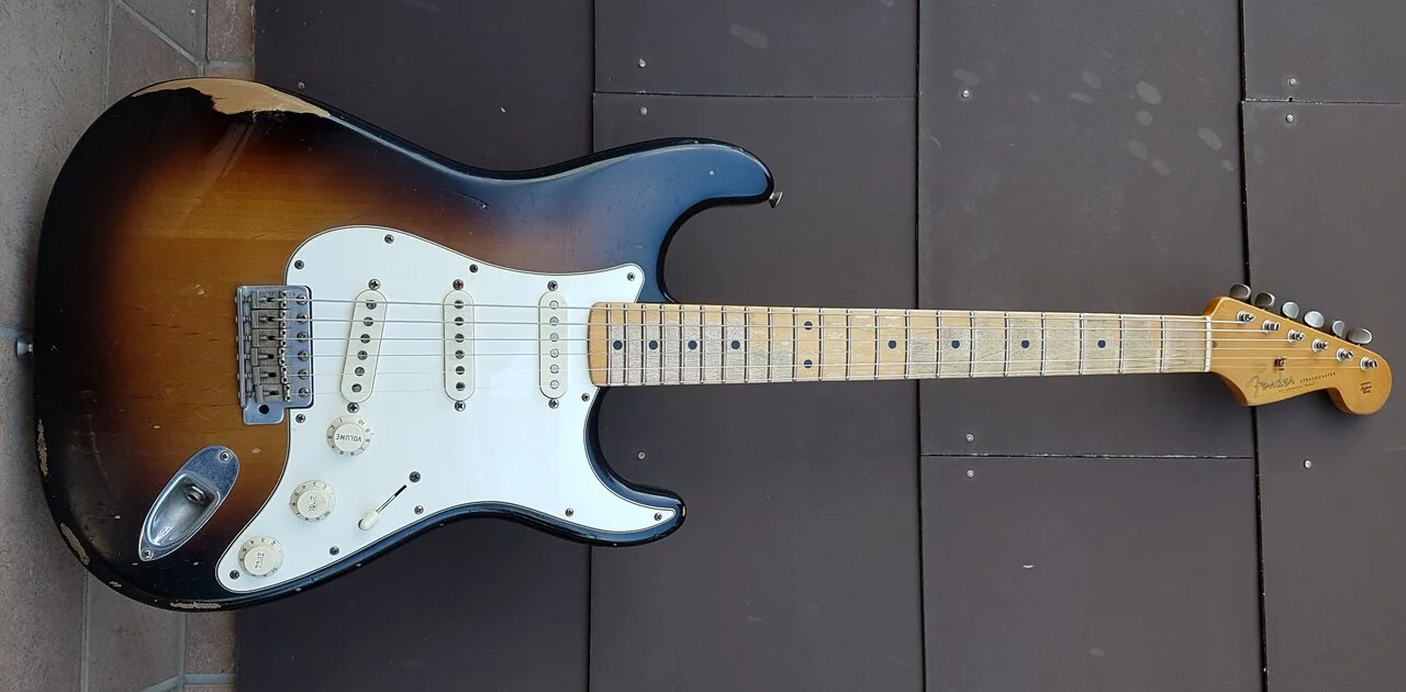Fender Road Worn Straocaster 02_K_Test.webp