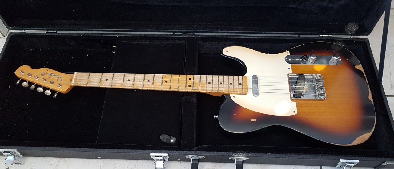 Fender Road Worn Telecaster 001_M.jpg
