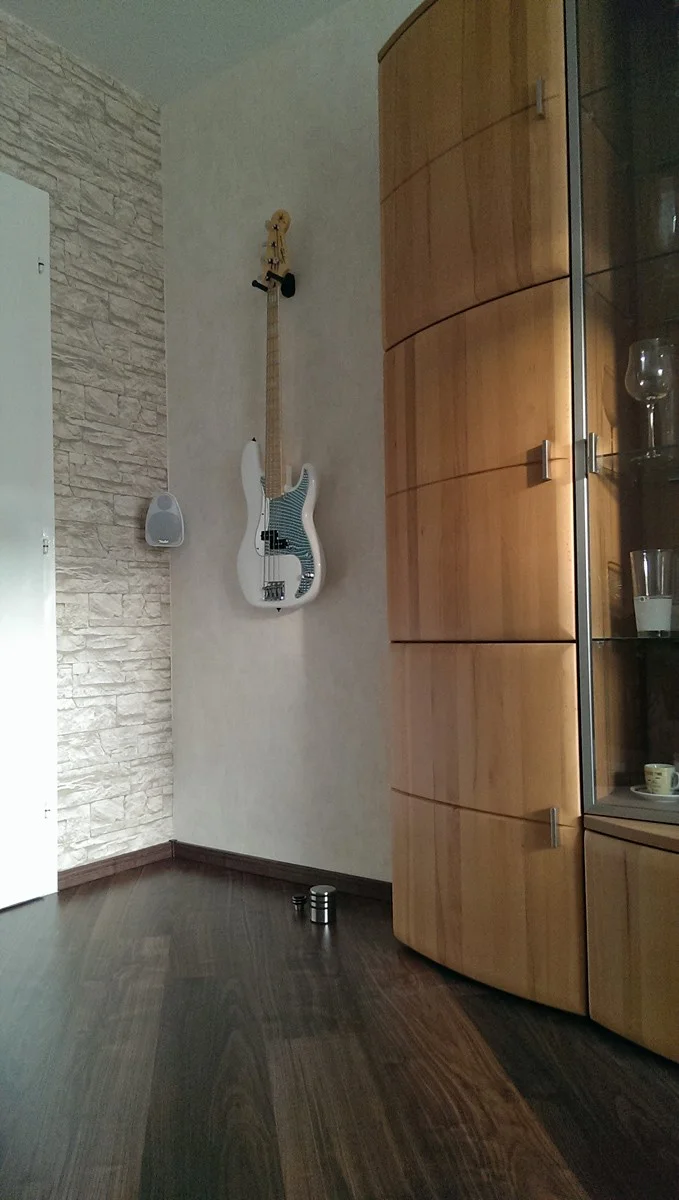 Fender Squier Chris Aiken P-Bass.webp
