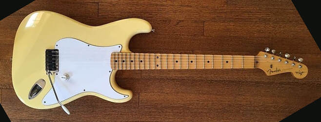 Fender STL-140YM Nylon Stratocaster.jpg