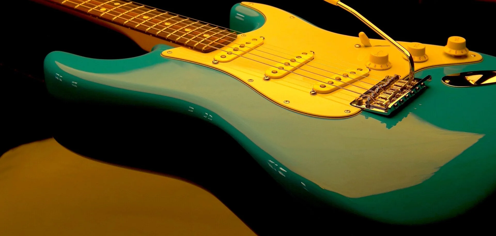 Fender Strat AM Pro II.webp