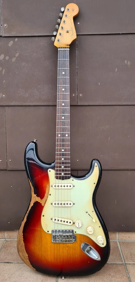 Fender Stratocaster Road Worn 60s 01_K.webp