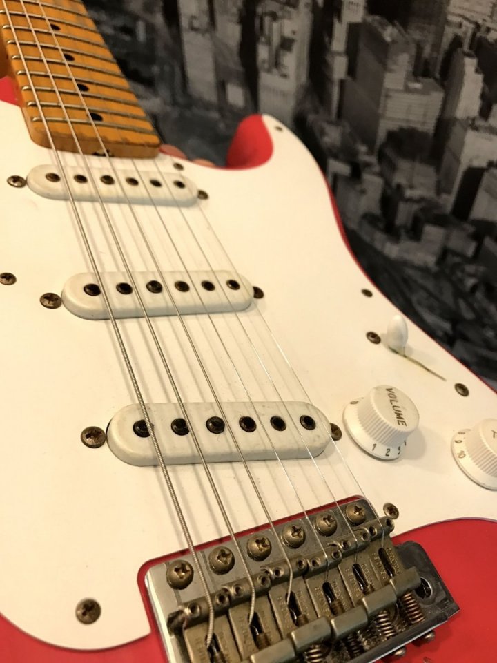 Fender04.jpg