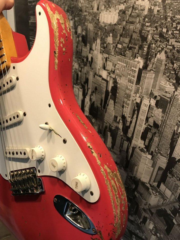 Fender06.jpg