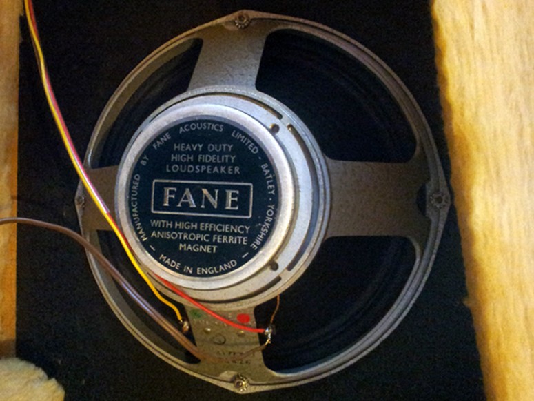 fender_3.jpg