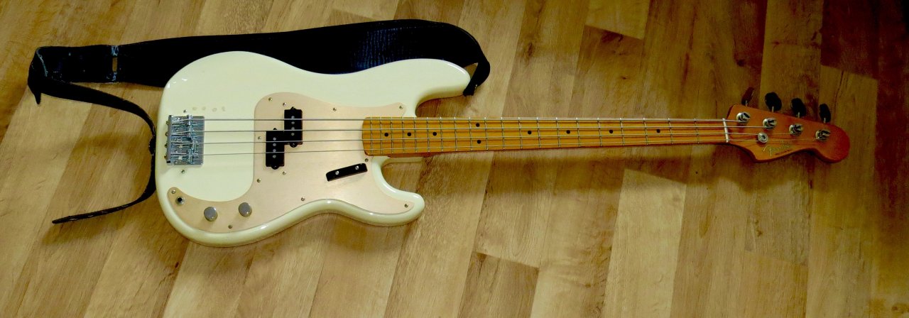 Fender_Precision_57_RI_MIJ_Total.jpg