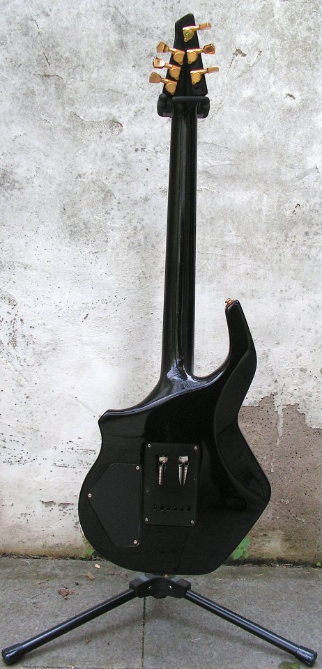 Fenix Mona Lisa ML-40 back 1994.jpg