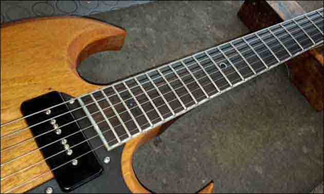 Formentera-Gitarre-2015-SG-vs.-P90.jpg