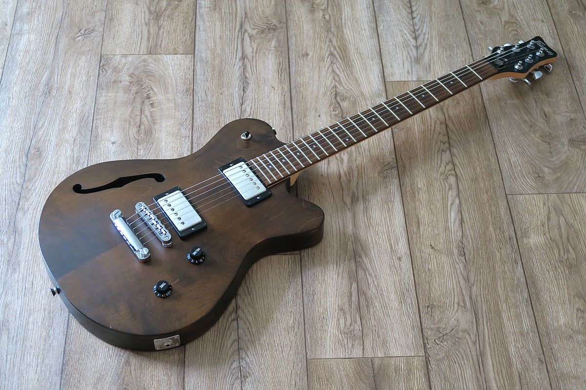 Framus Panthera.jpg