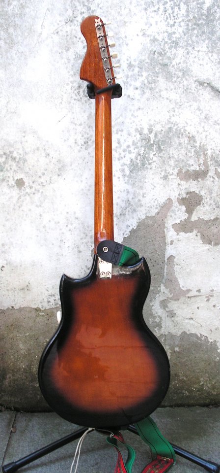 Framus Strato 1:155 65K back.jpg