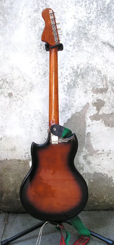 Framus Strato 1:155 65K back.jpg