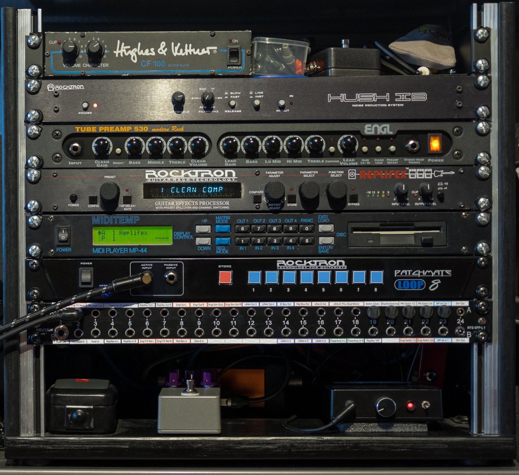 frank.nitsch-20201231150032-guitar.rack.jpg