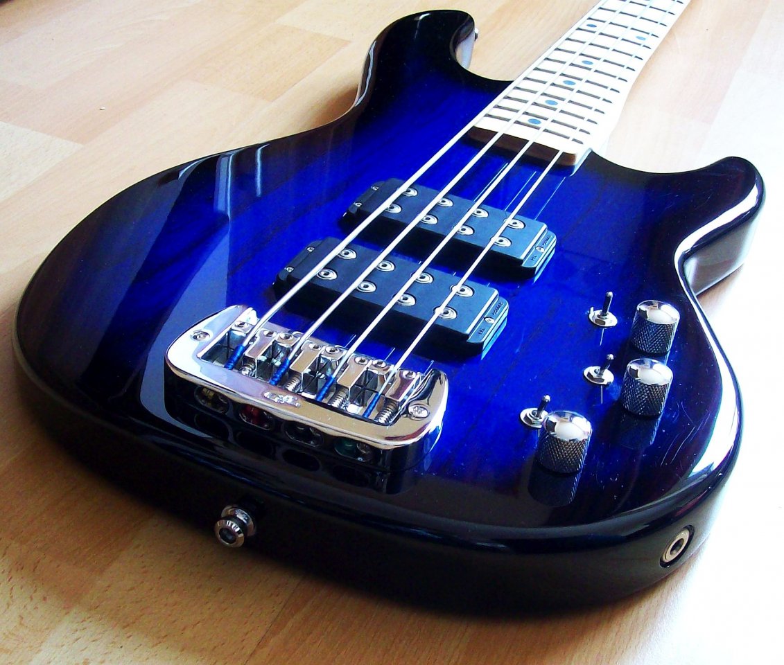 front_6.jpg