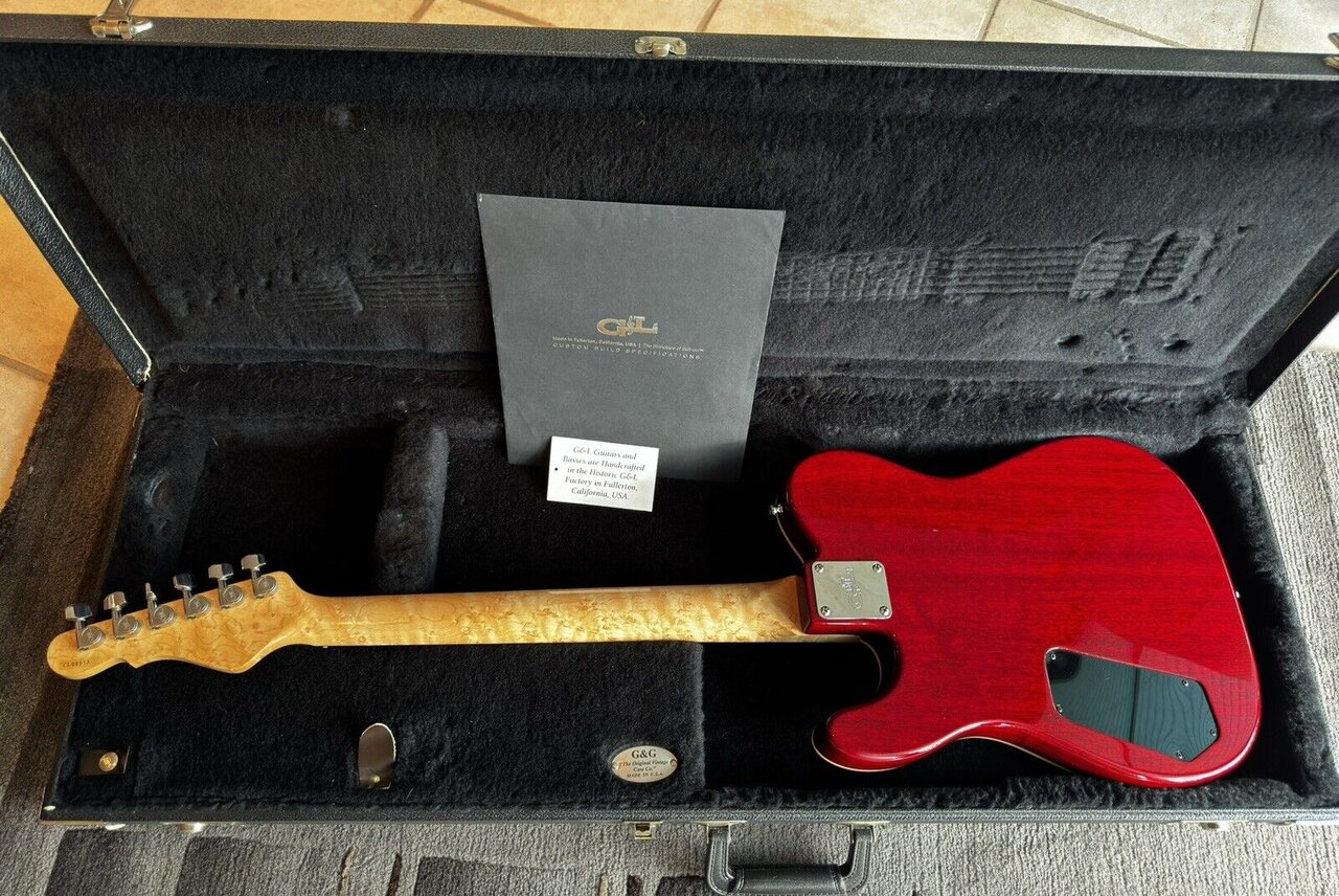 G&L ASAT Deluxe CHB CL08513_im Koffer hinten.jpg
