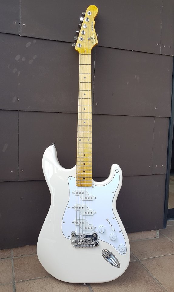 G&L Comanche 02_K.jpg