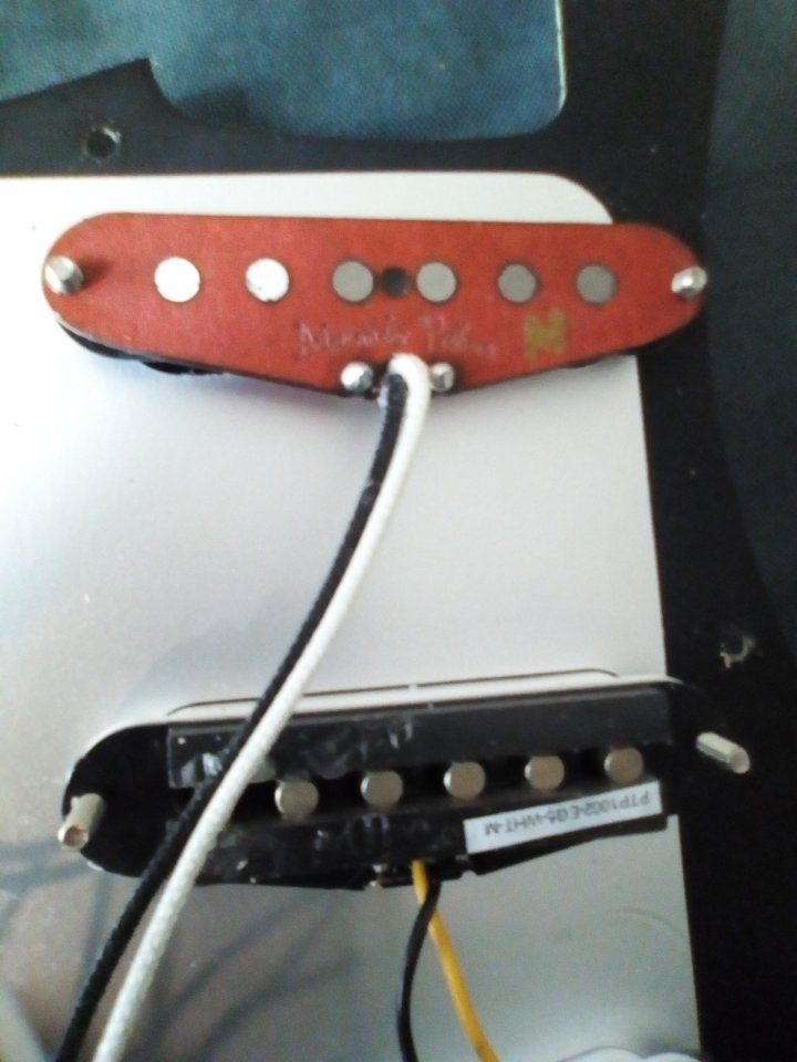 g voodoo pu + bullet strat pu 150.jpg