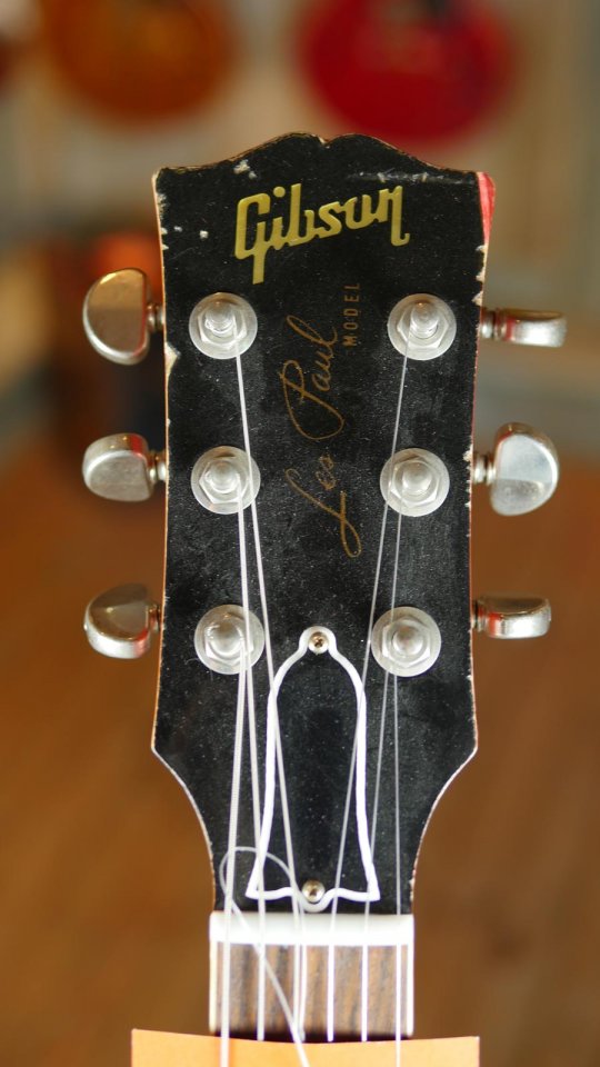 gibson-custom-shop-joe-walsh-1960-les-paul-aged-10.jpg