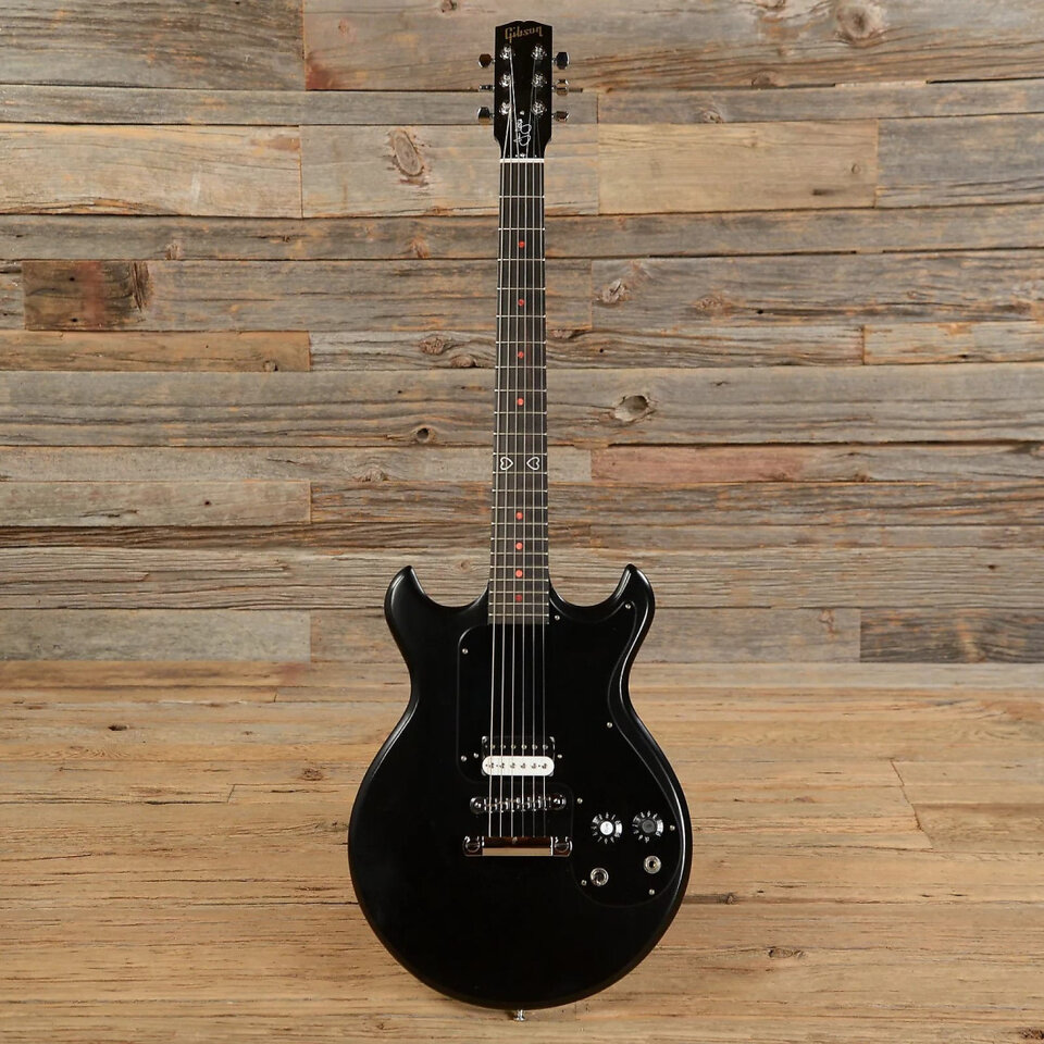 gibson joan jett blackheart melody maker.jpg