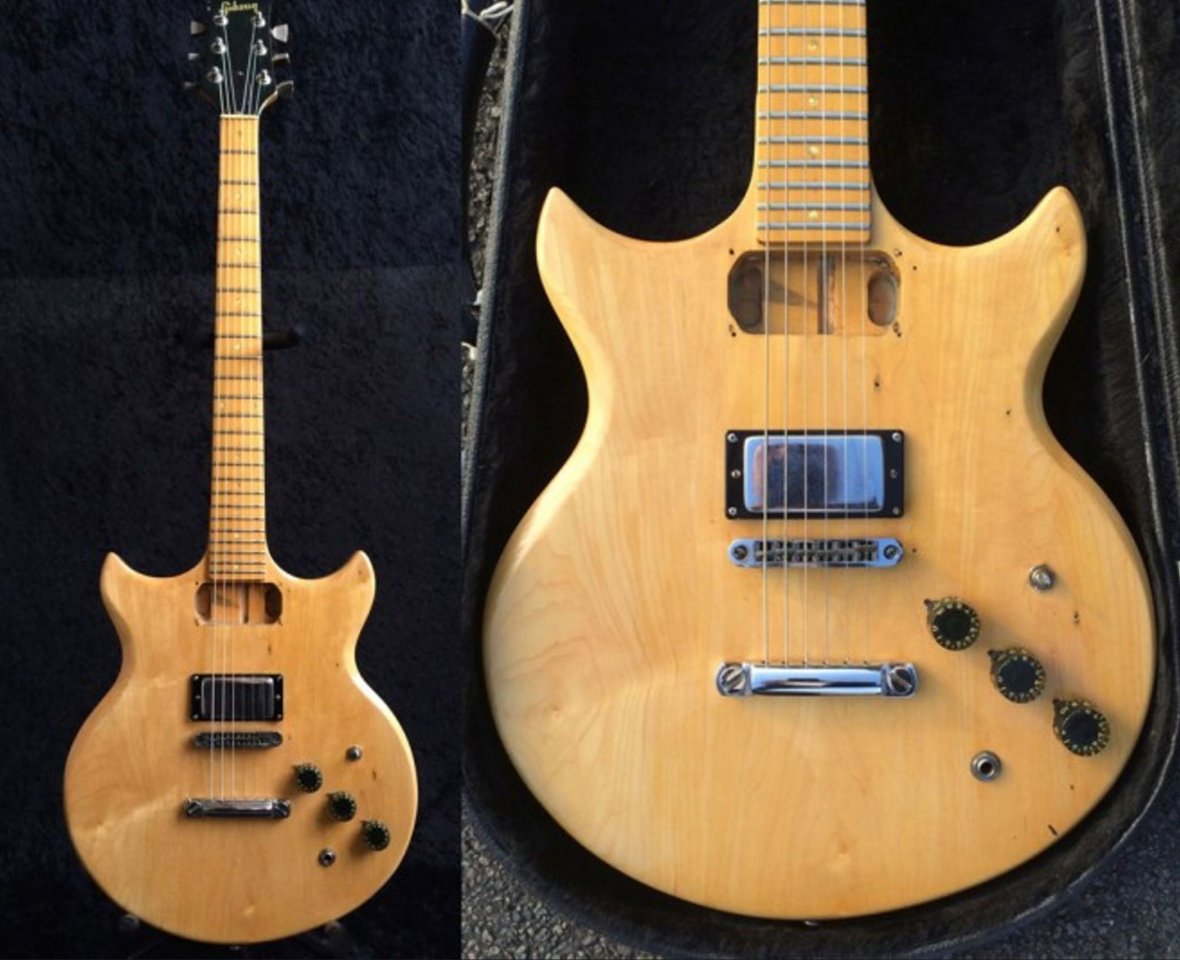 Gibson L6S-Malcolm Young ACDC.jpg