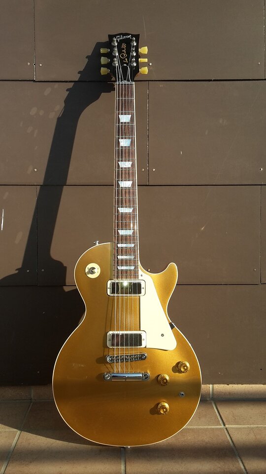 Gibson Les Paul Deluxe 2015 003_K.jpg