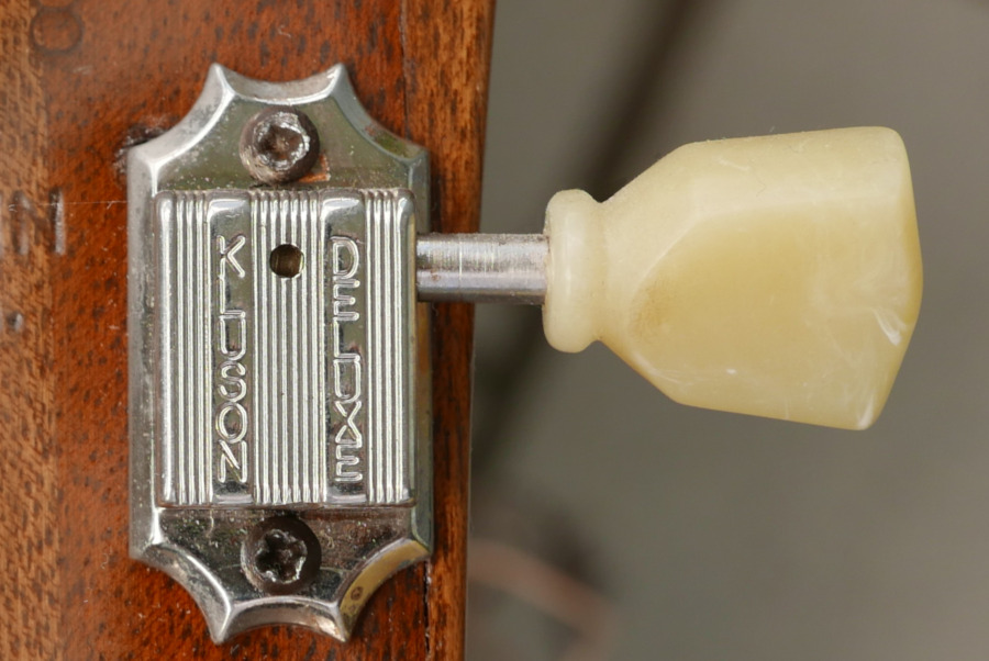Gibson2.JPG
