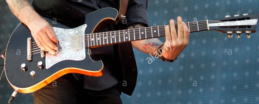 Gitarre 1.jpg