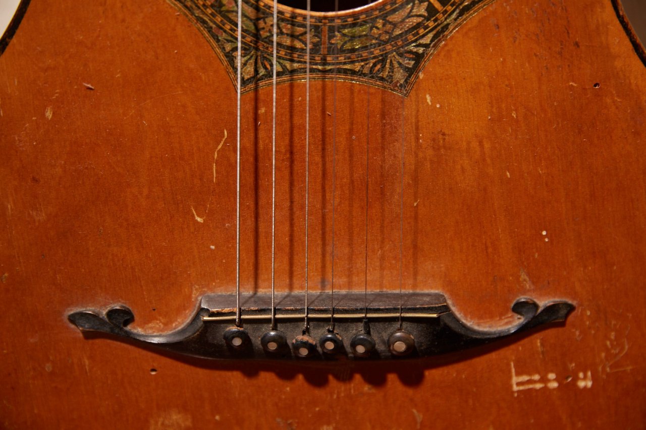 Gitarre-2.jpg