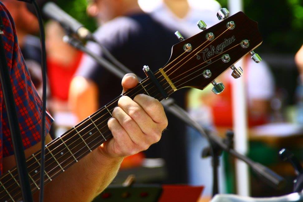 Gitarre 3.jpg